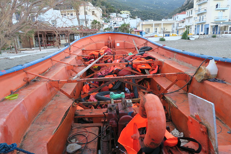 Greece's Migrant Crisis "A Powder Keg Ready to Explode" Sovereign Nations